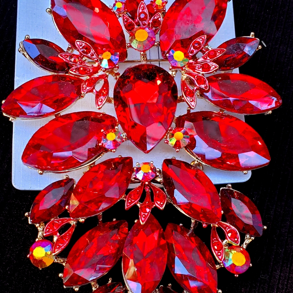 Brooch